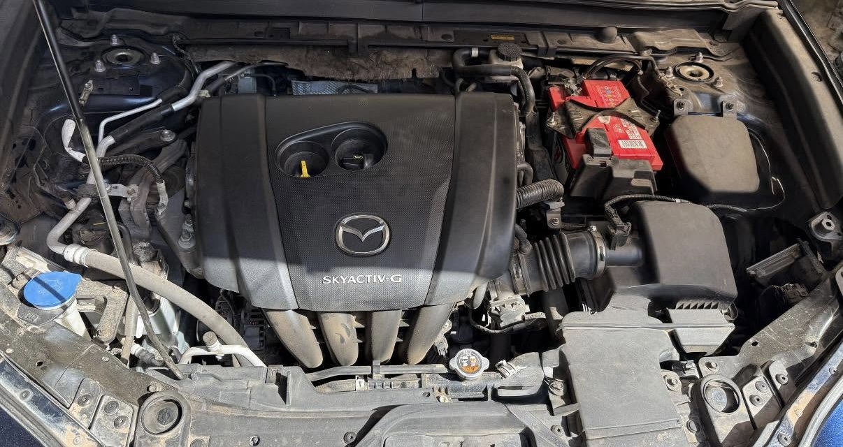 Motor Mazda antes del servicio
